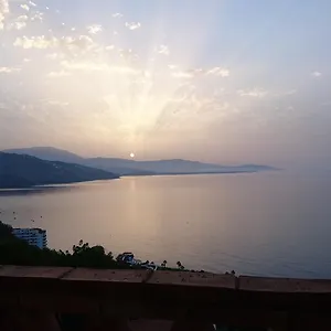https://casa-la-rijana-8.es-andalucia.com