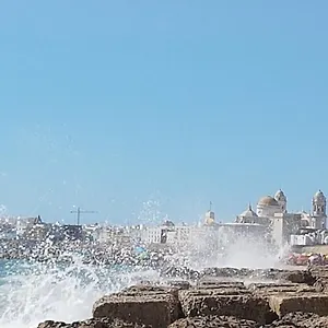 https://brisas-cayetano.es-andalucia.com
